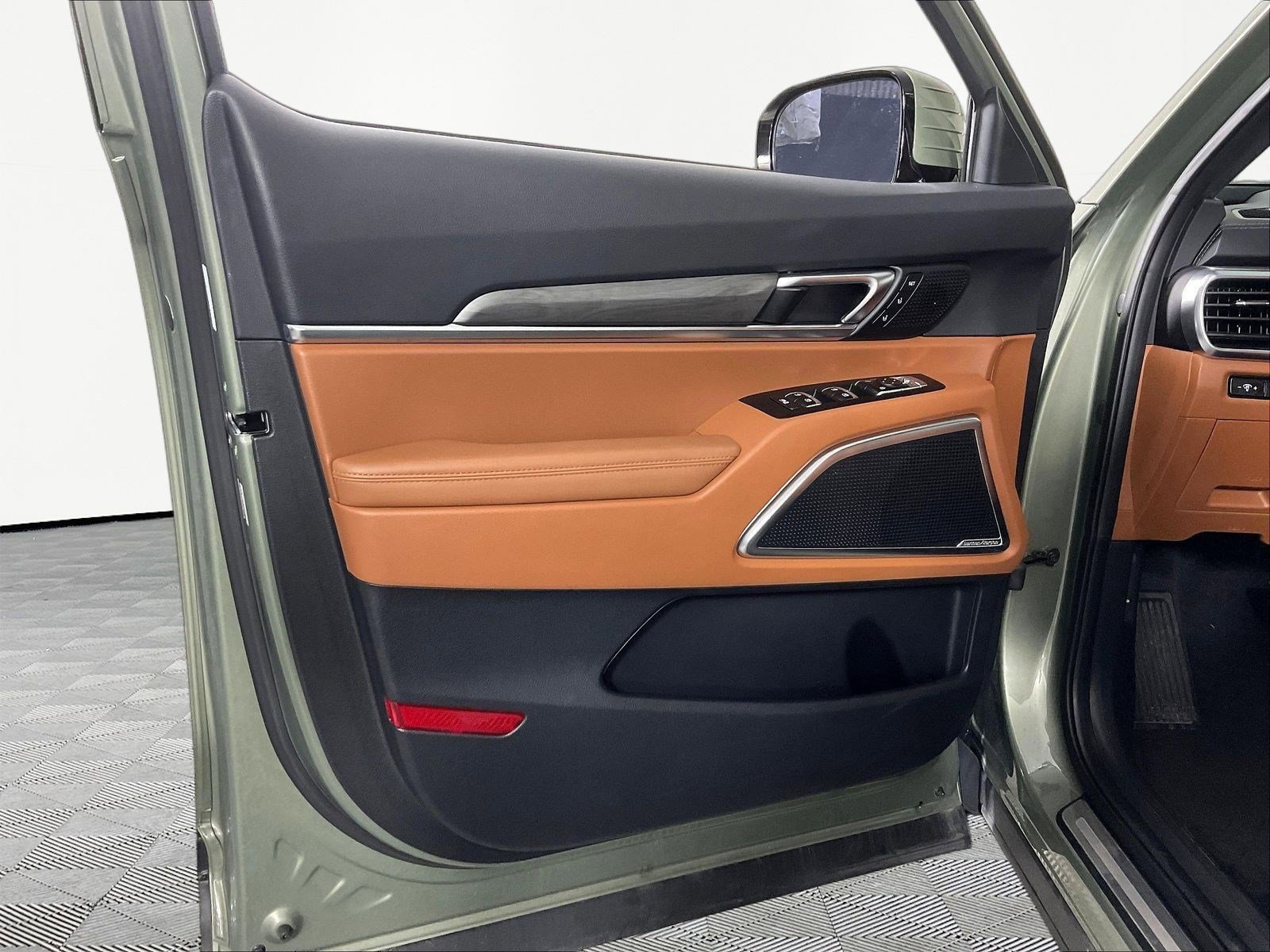 Certified 2025 Kia Telluride SX Prestige X-Line AWD/4WD image 20