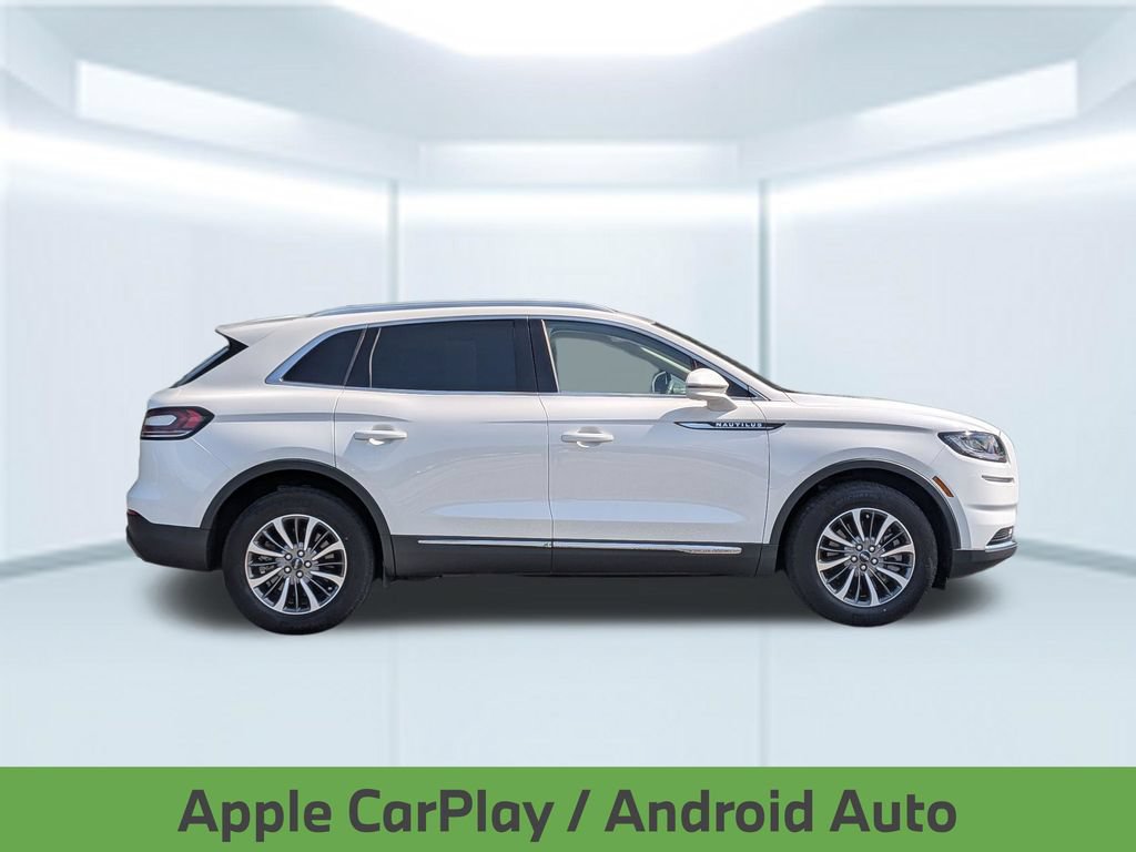 Used 2023 Lincoln Nautilus Reserve w/ Cargo Utility Package AWD/4WD image 9