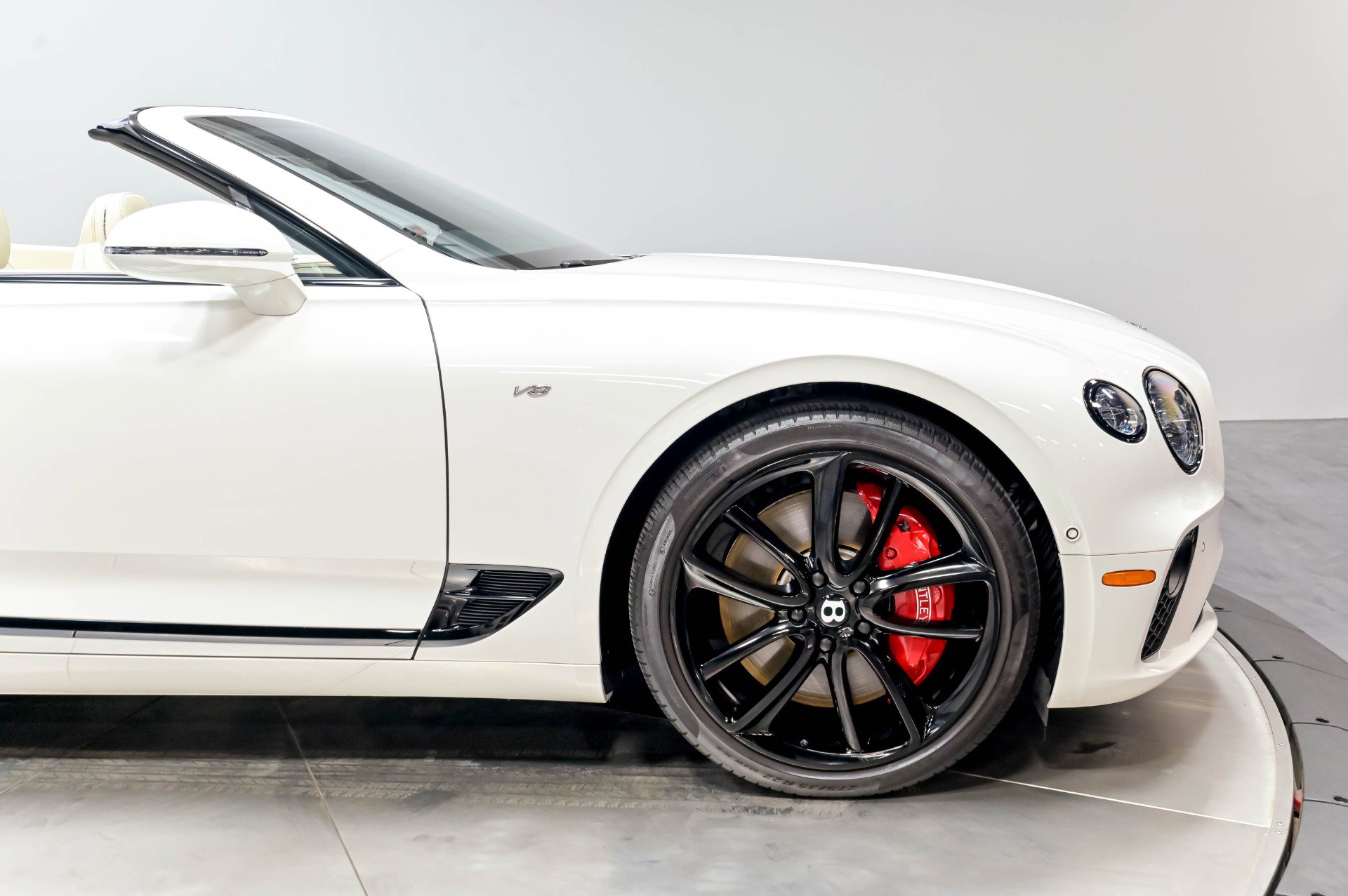Used 2020 Bentley Continental GT AWD/4WD image 22