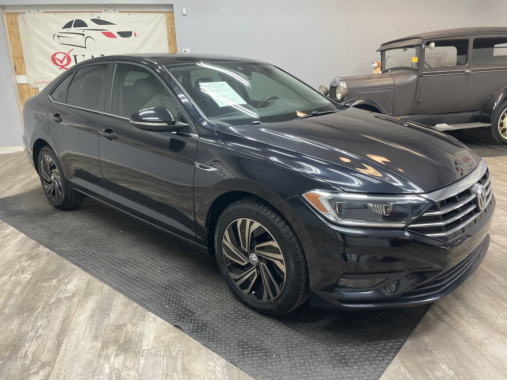 Used 2019 Volkswagen Jetta SEL Premium image 4