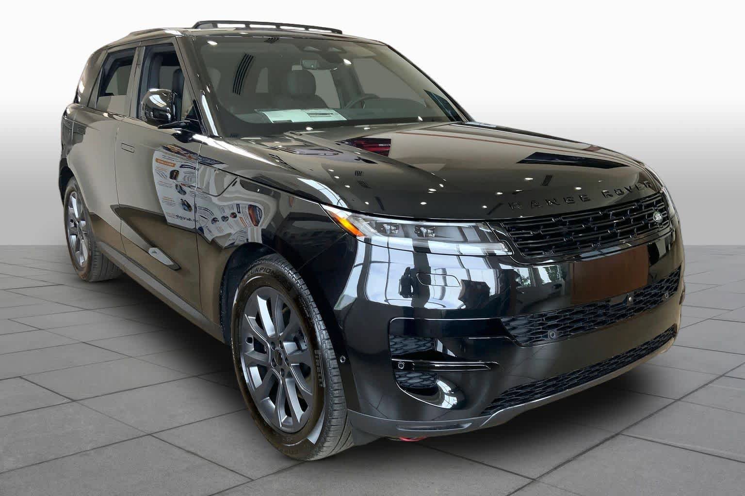 New 2026 Land Rover Range Rover Sport SE AWD/4WD image 2