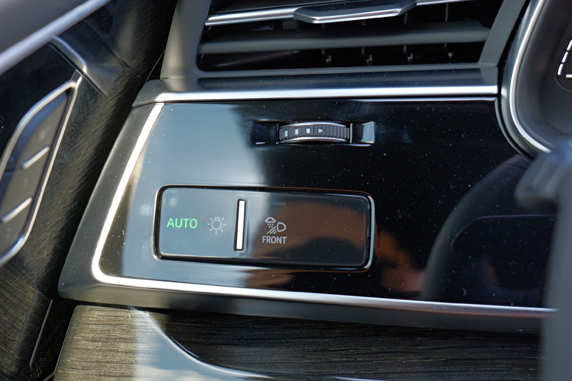 New 2025 Audi Q8 Premium Plus image 27