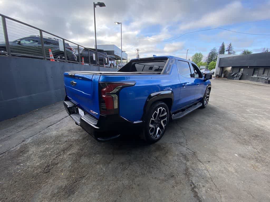 Used 2025 Chevrolet Silverado EV RST AWD/4WD image 6