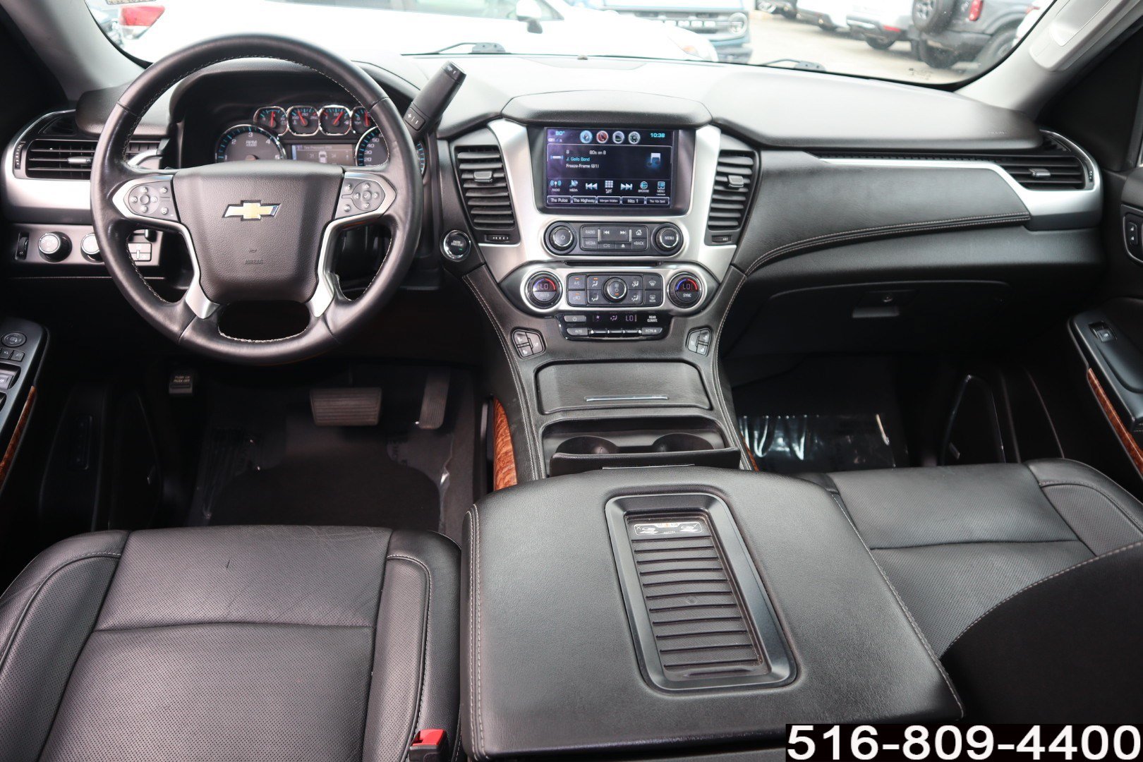 Used 2019 Chevrolet Tahoe Premier w/ RST 6.2L Performance Edition AWD/4WD image 10
