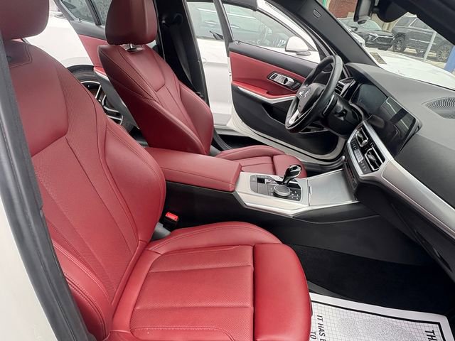 Used 2022 BMW 330i xDrive Sedan w/ Driving Assistance Package image 16