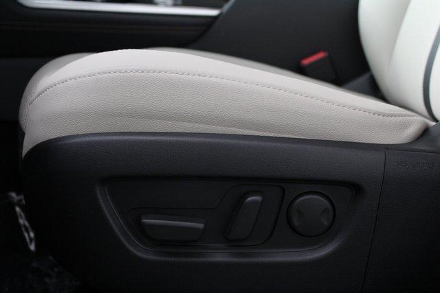 Used 2025 MAZDA CX-90 3.3 Turbo w/ Preferred Package image 14