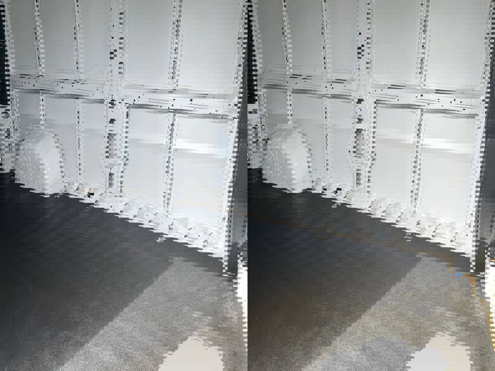 Used 2025 RAM ProMaster 2500 w/ Convenience Group image 16