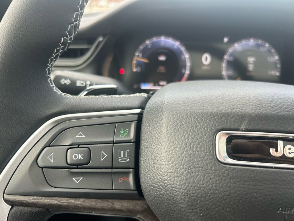 New 2026 Jeep Grand Cherokee Limited w/ Limited Altitude Package image 17