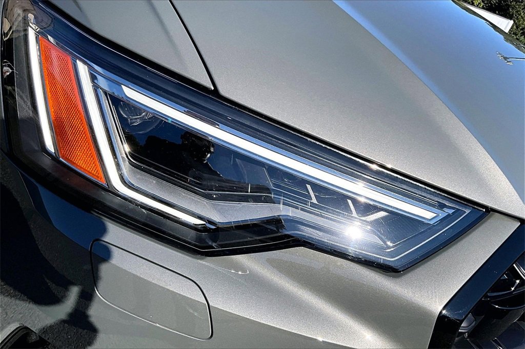 Used 2025 Audi A6 Premium Plus image 31