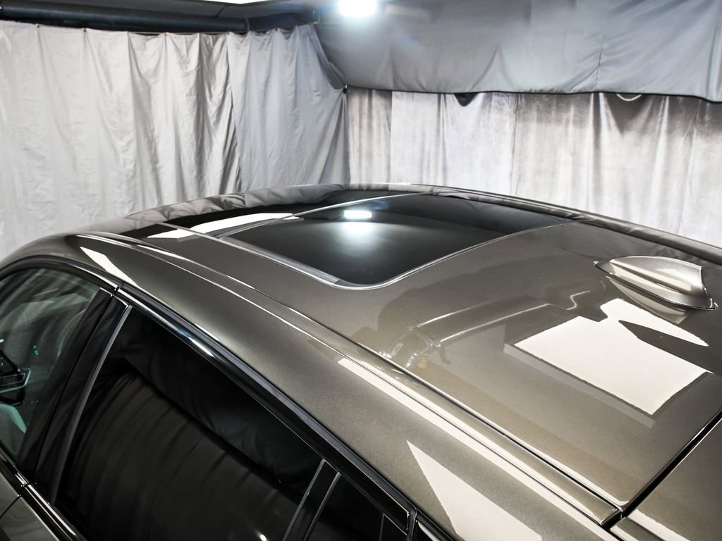 Used 2023 BMW X6 xDrive40i w/ Executive Package image 84