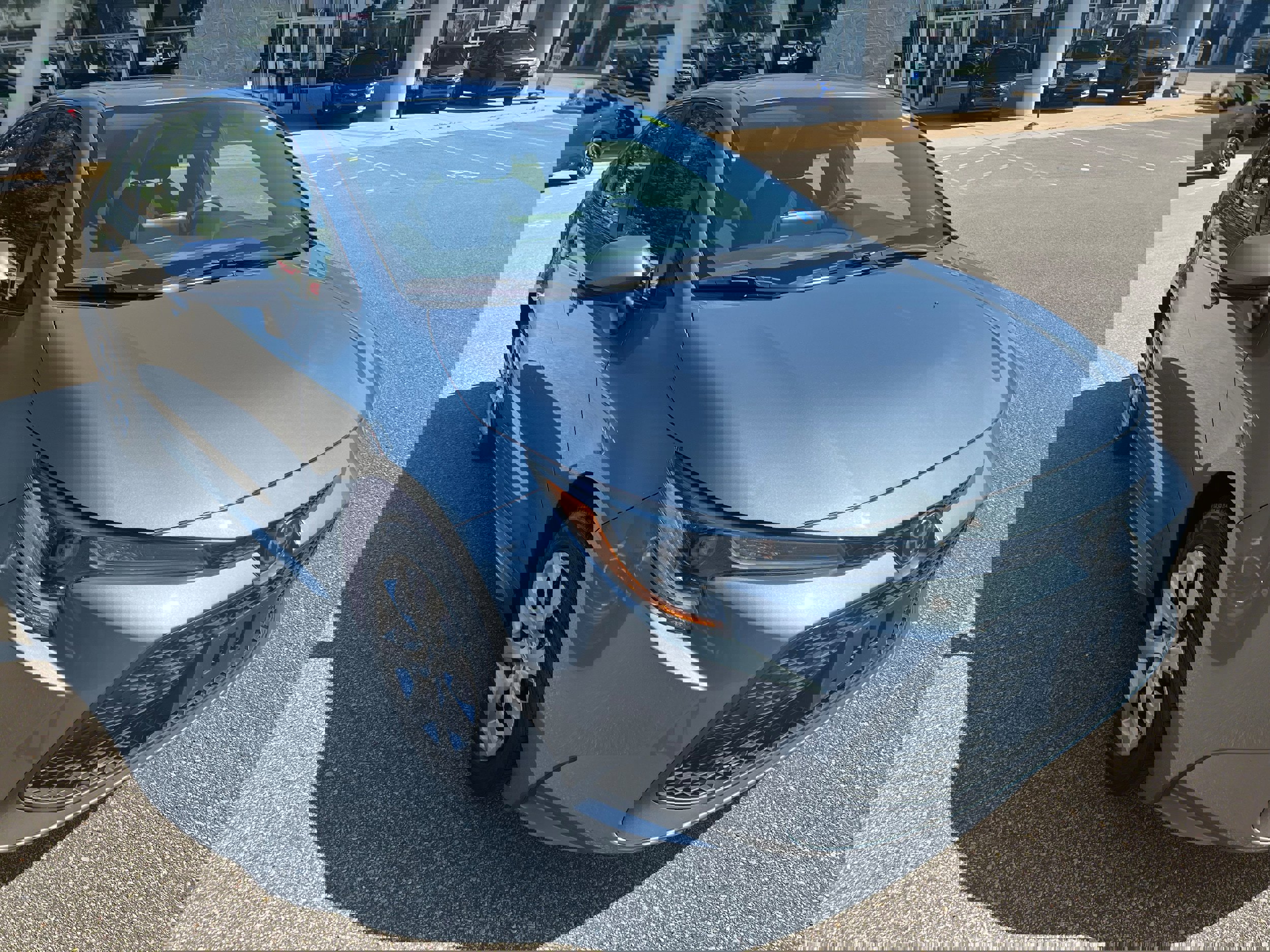 Used 2021 Toyota Corolla LE w/ Carpet Mat Package (TMS) image 1