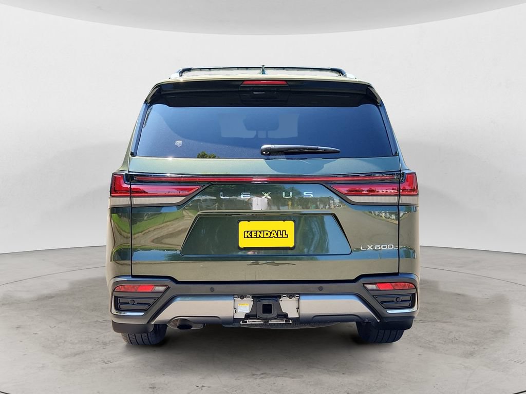 Used 2024 Lexus LX 600 4WD w/ Premium Package image 6