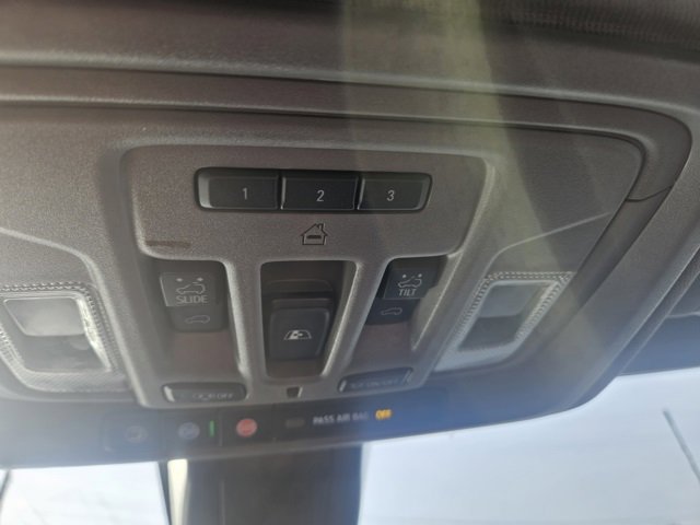 Used 2022 GMC Sierra 3500 Denali image 38