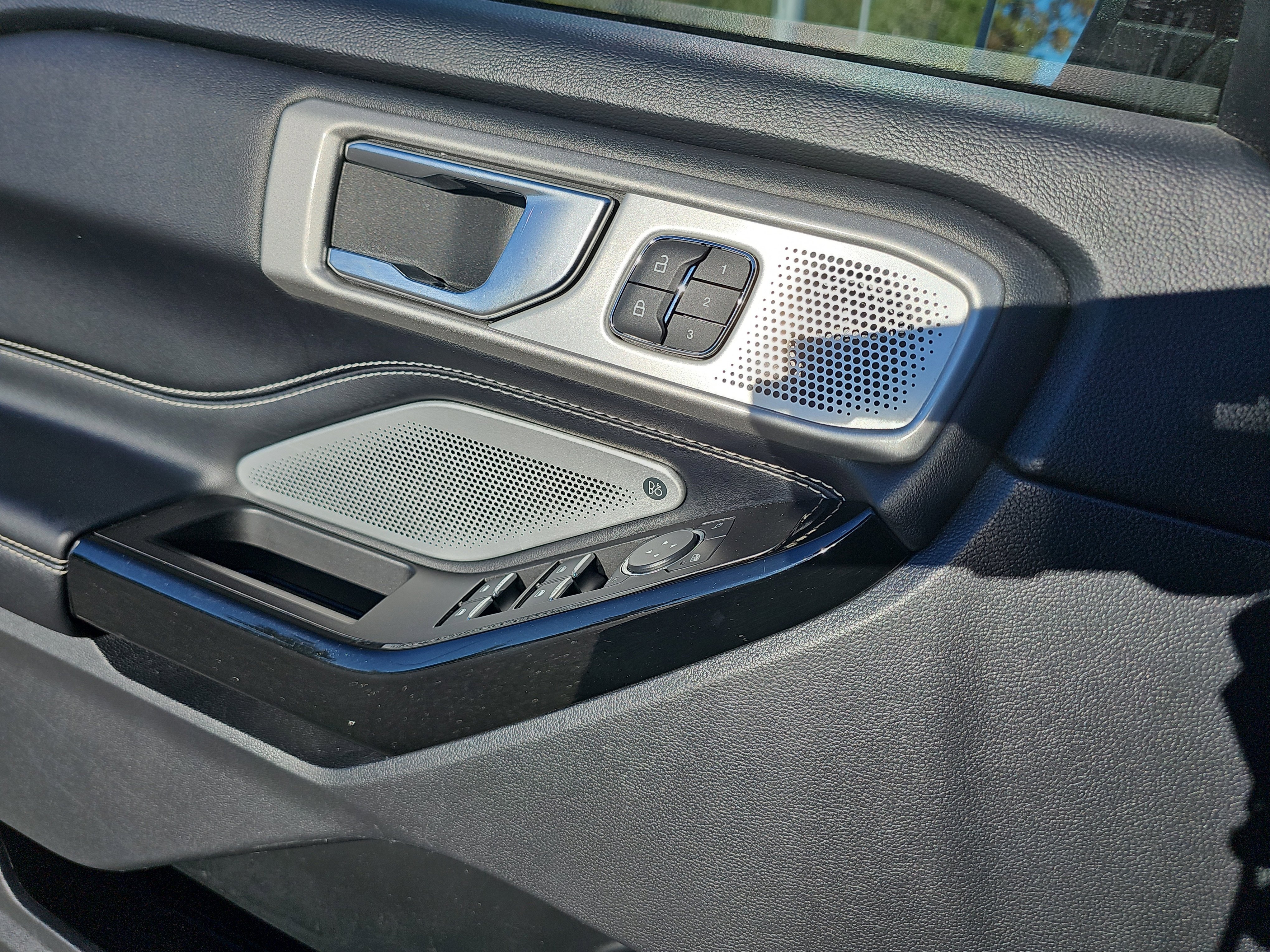 Used 2022 Ford Explorer ST w/ Equipment Group 401A image 27