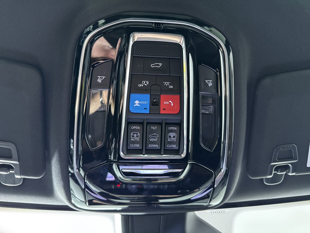 Used 2023 Jeep Grand Cherokee L Summit AWD/4WD image 34