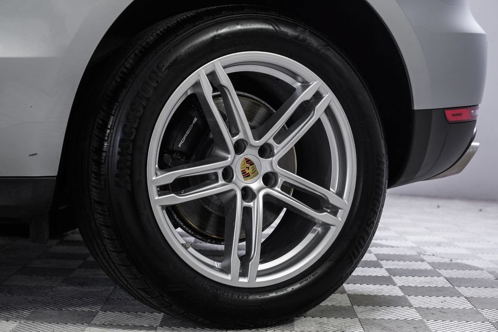 Used 2019 Porsche Macan w/ Premium Package AWD/4WD image 64