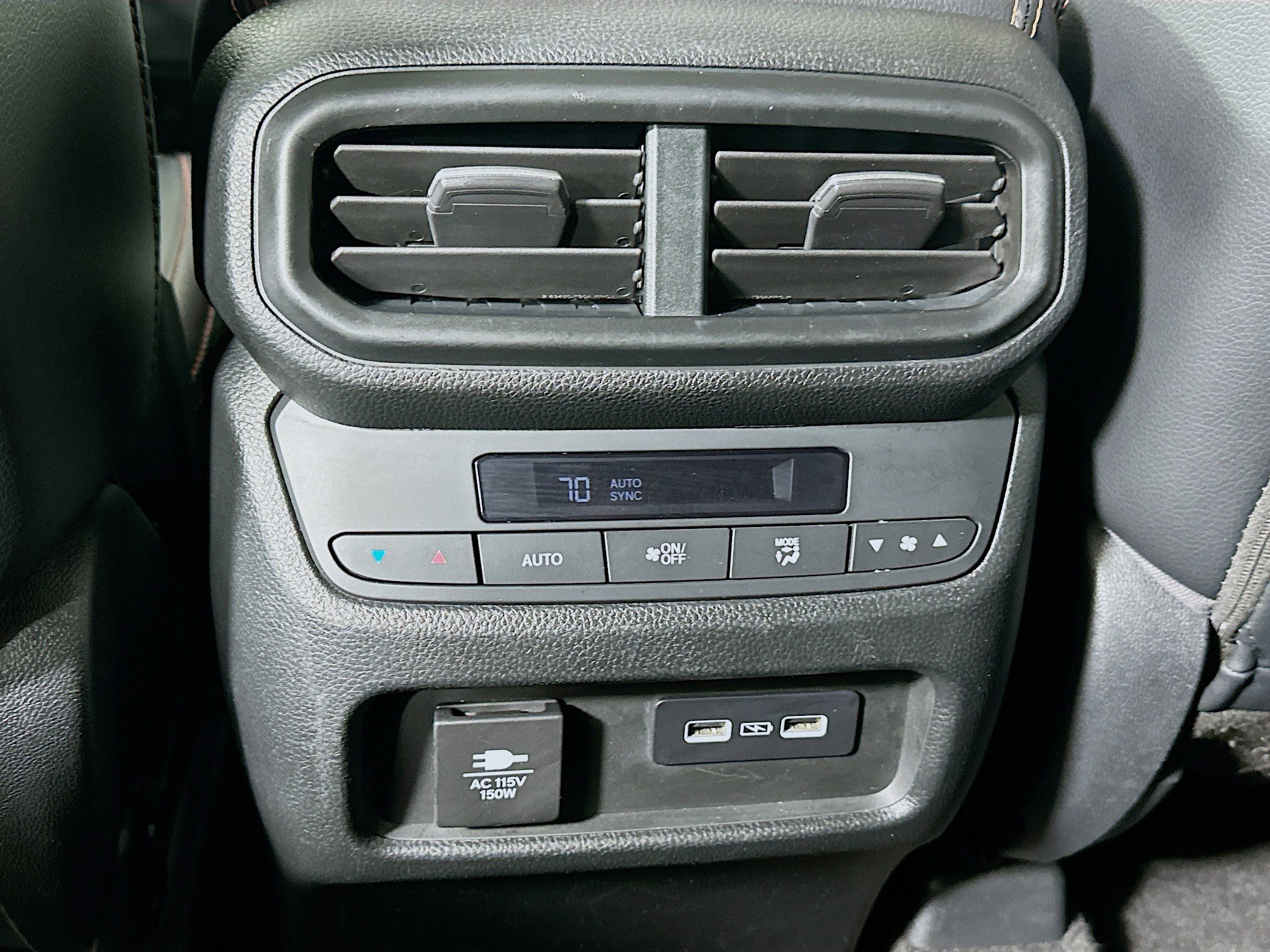 Used 2023 Honda Pilot TrailSport image 24