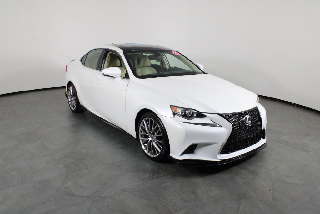 Used 2015 Lexus IS 250 AWD w/ Navigation System Package image 4