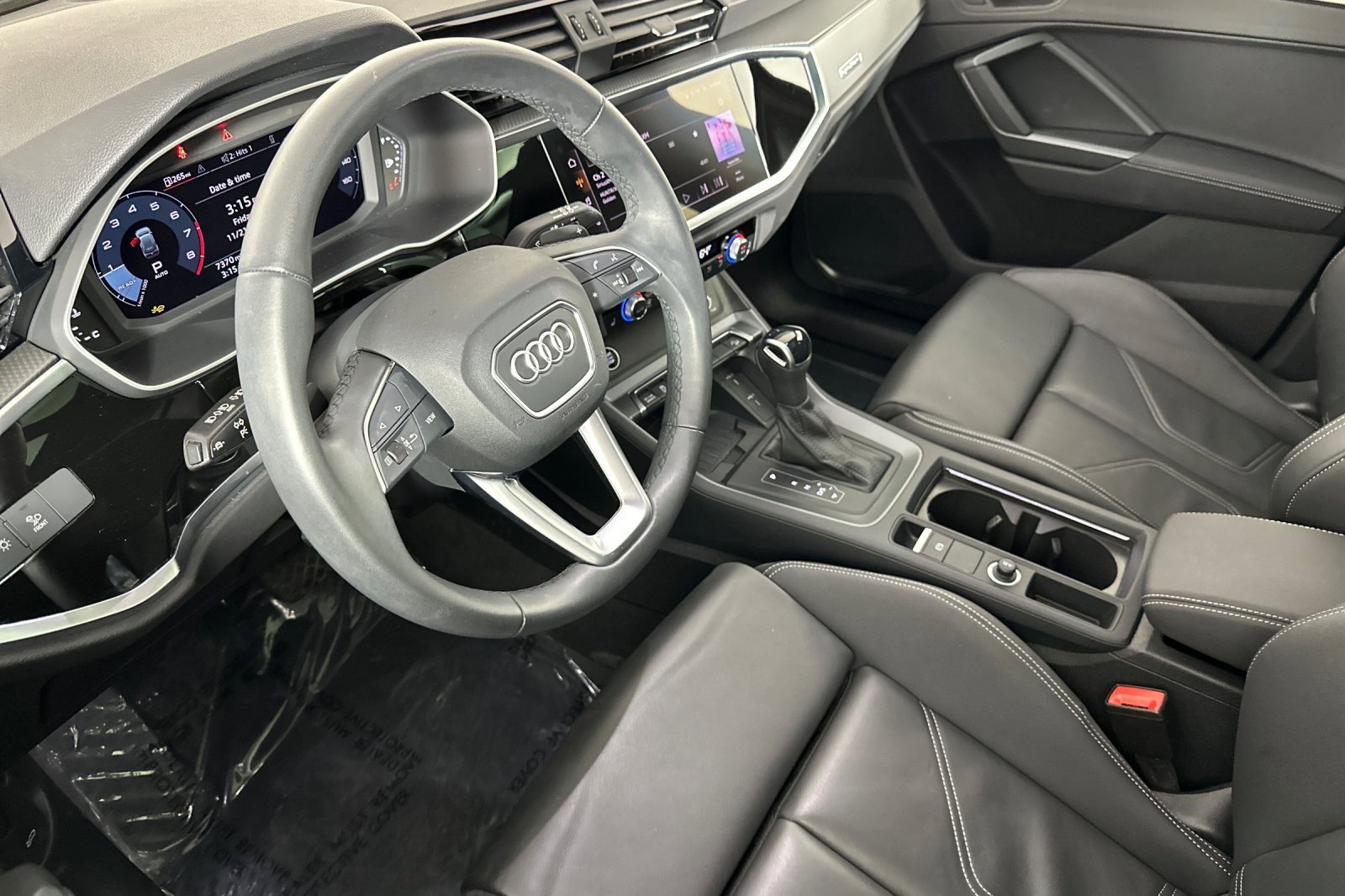 Used 2025 Audi Q3 2.0T Premium image 9