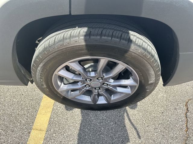 Used 2023 GMC Terrain SLT w/ Tech Package image 32