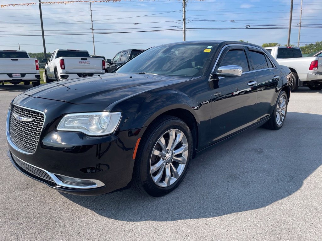 Used 2020 Chrysler 300 Limited AWD/4WD image 4