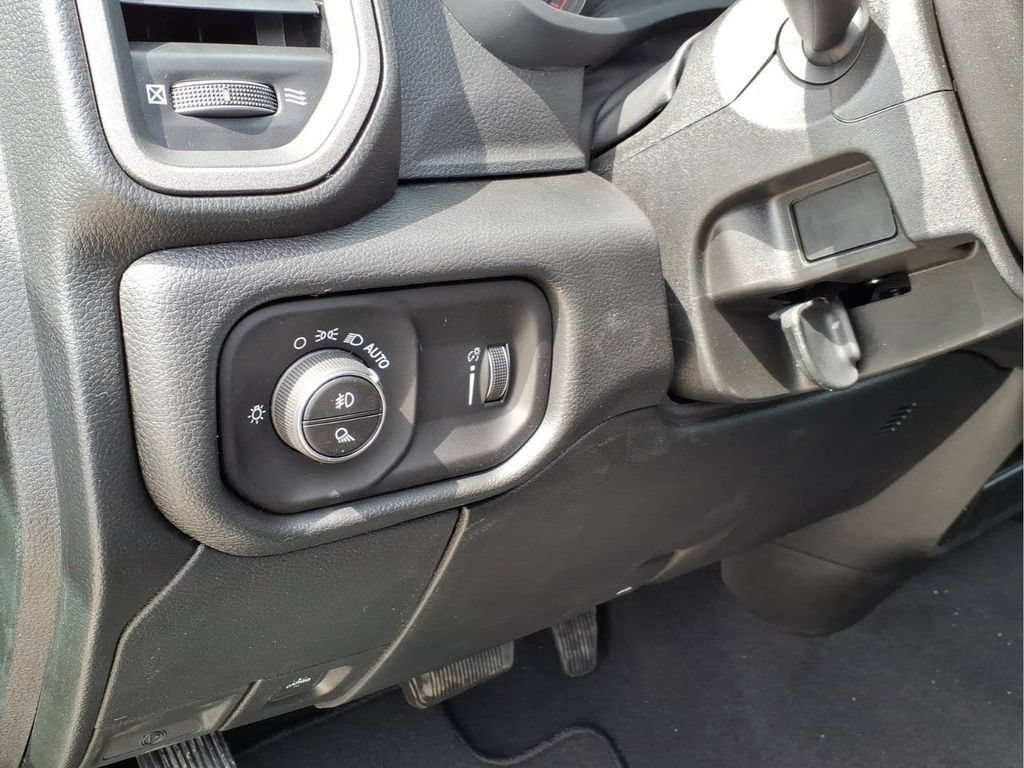 New 2026 RAM 2500 Tradesman AWD/4WD image 17