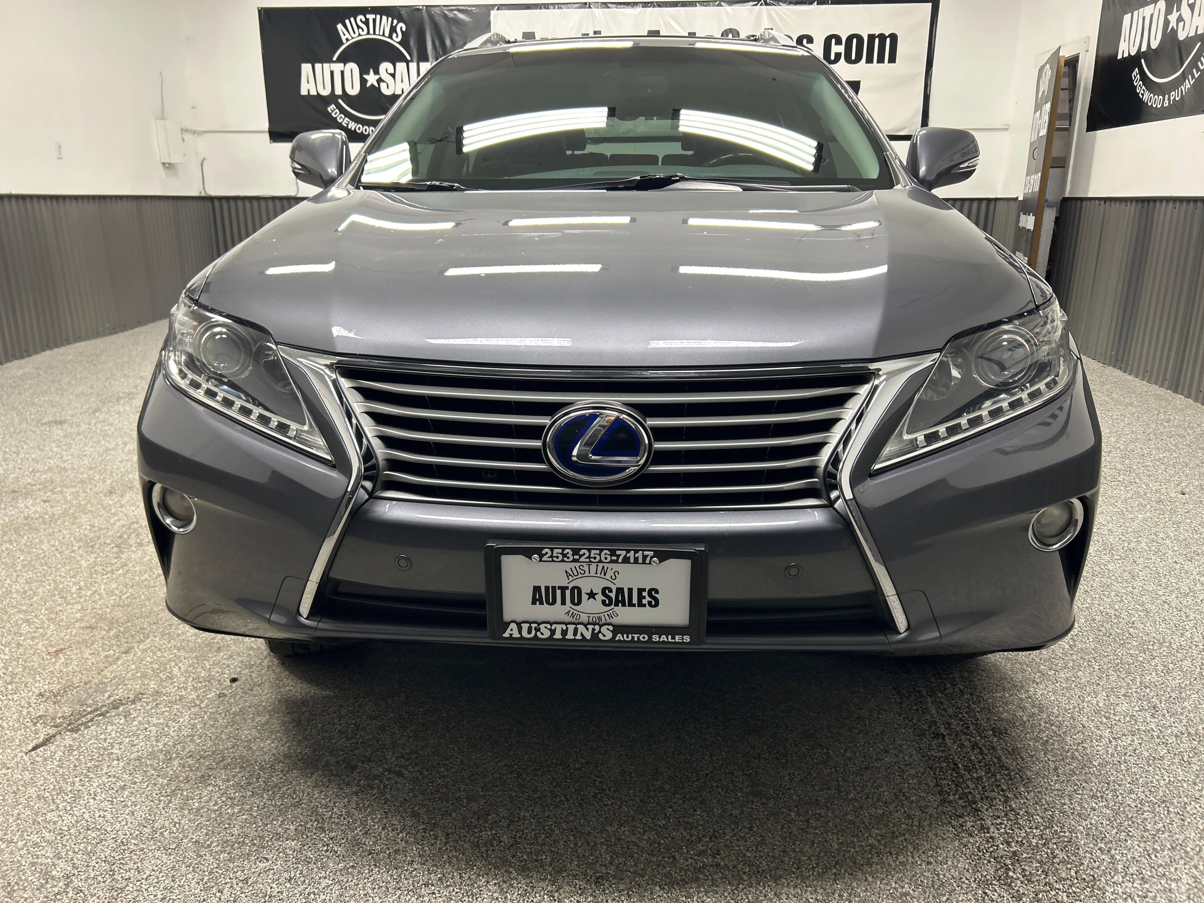 Used 2013 Lexus RX 450h AWD image 2