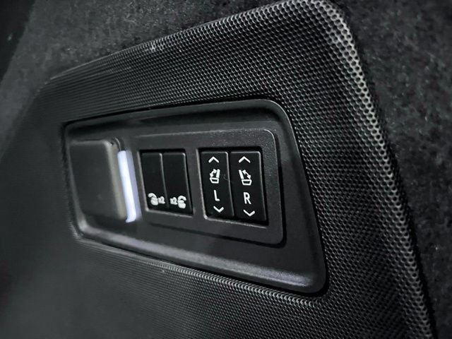 Used 2023 Cadillac Escalade ESV V w/ LPO, Floor Liner Package AWD/4WD image 9