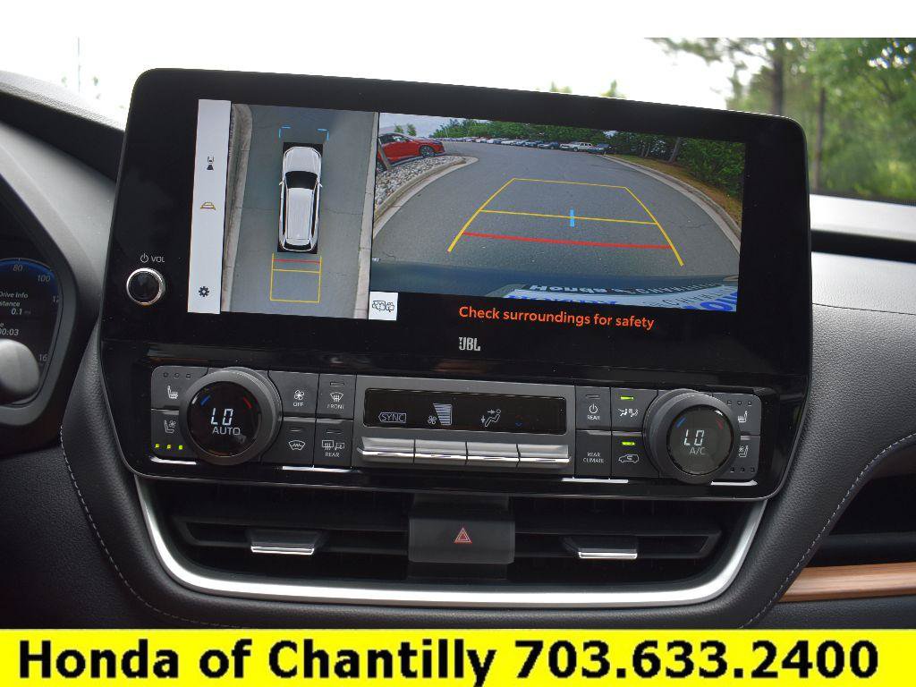 Used 2025 Toyota Grand Highlander AWD image 15