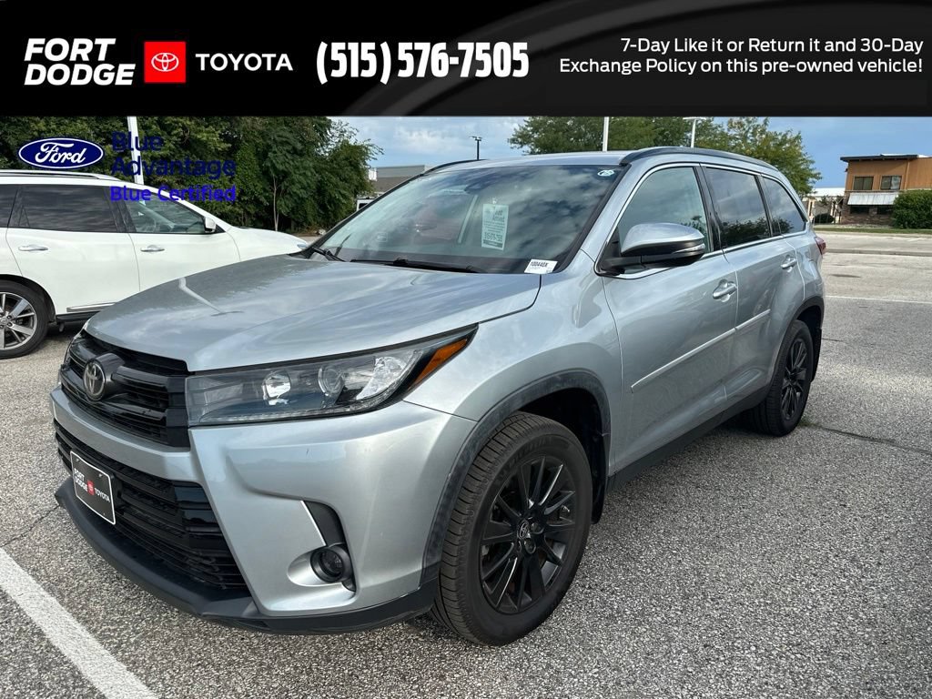 Used 2019 Toyota Highlander SE
