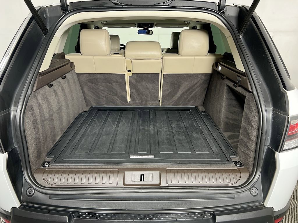 Used 2016 Land Rover Range Rover Sport HSE image 28