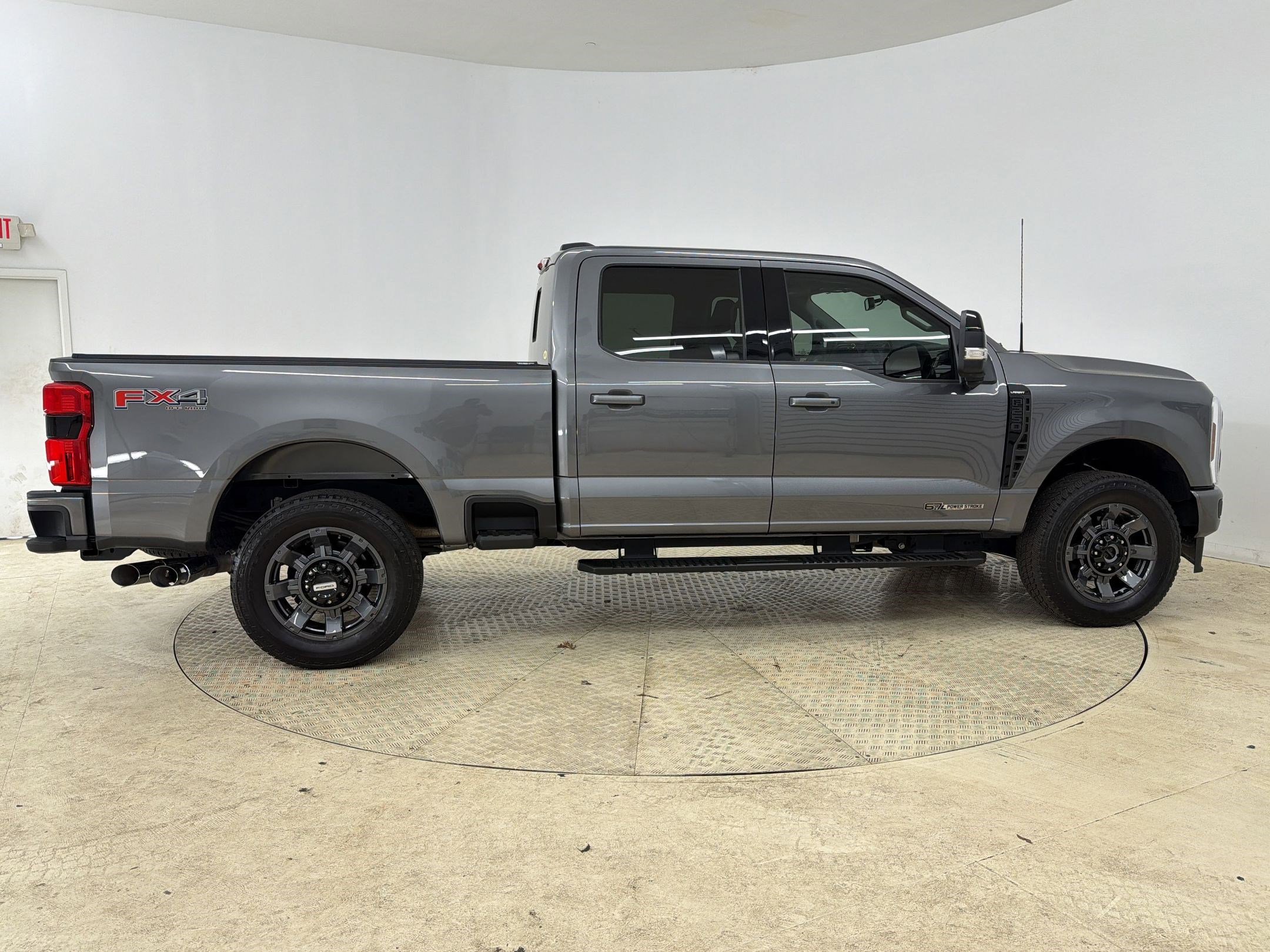 Certified 2024 Ford F250 Lariat w/ Lariat Ultimate Package AWD/4WD image 8
