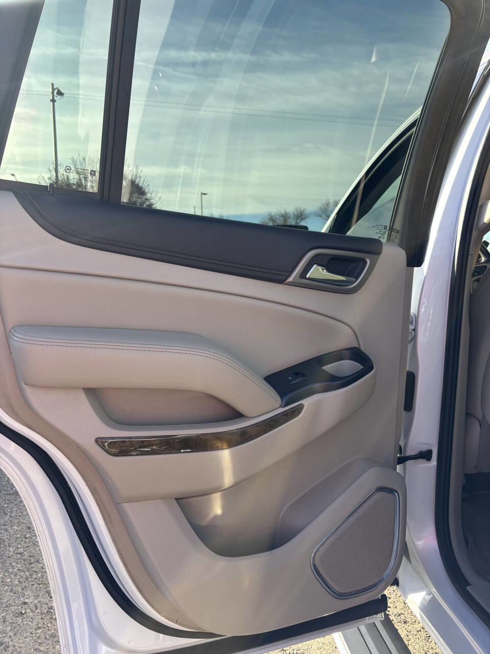 Used 2016 GMC Yukon SLE w/ Convenience Package image 11