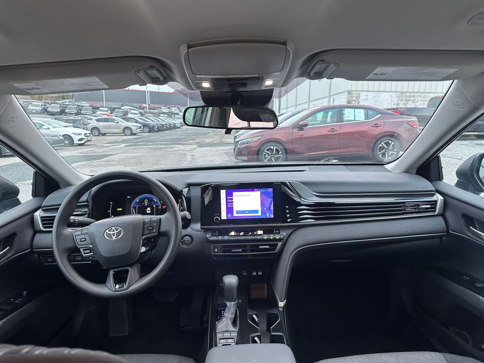 Used 2025 Toyota Camry LE image 32