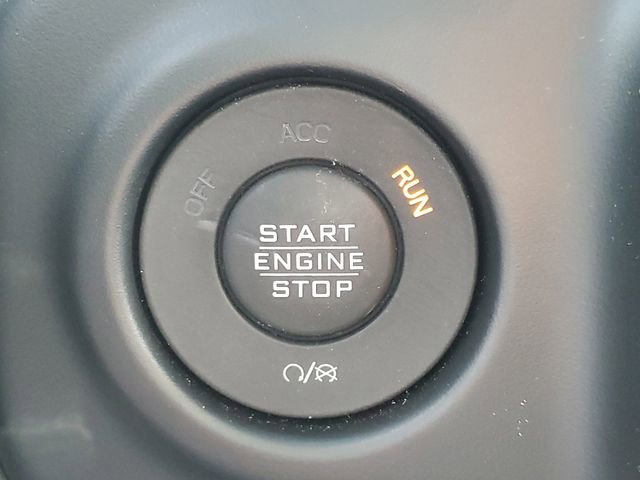 Used 2022 Jeep Gladiator Sport image 29