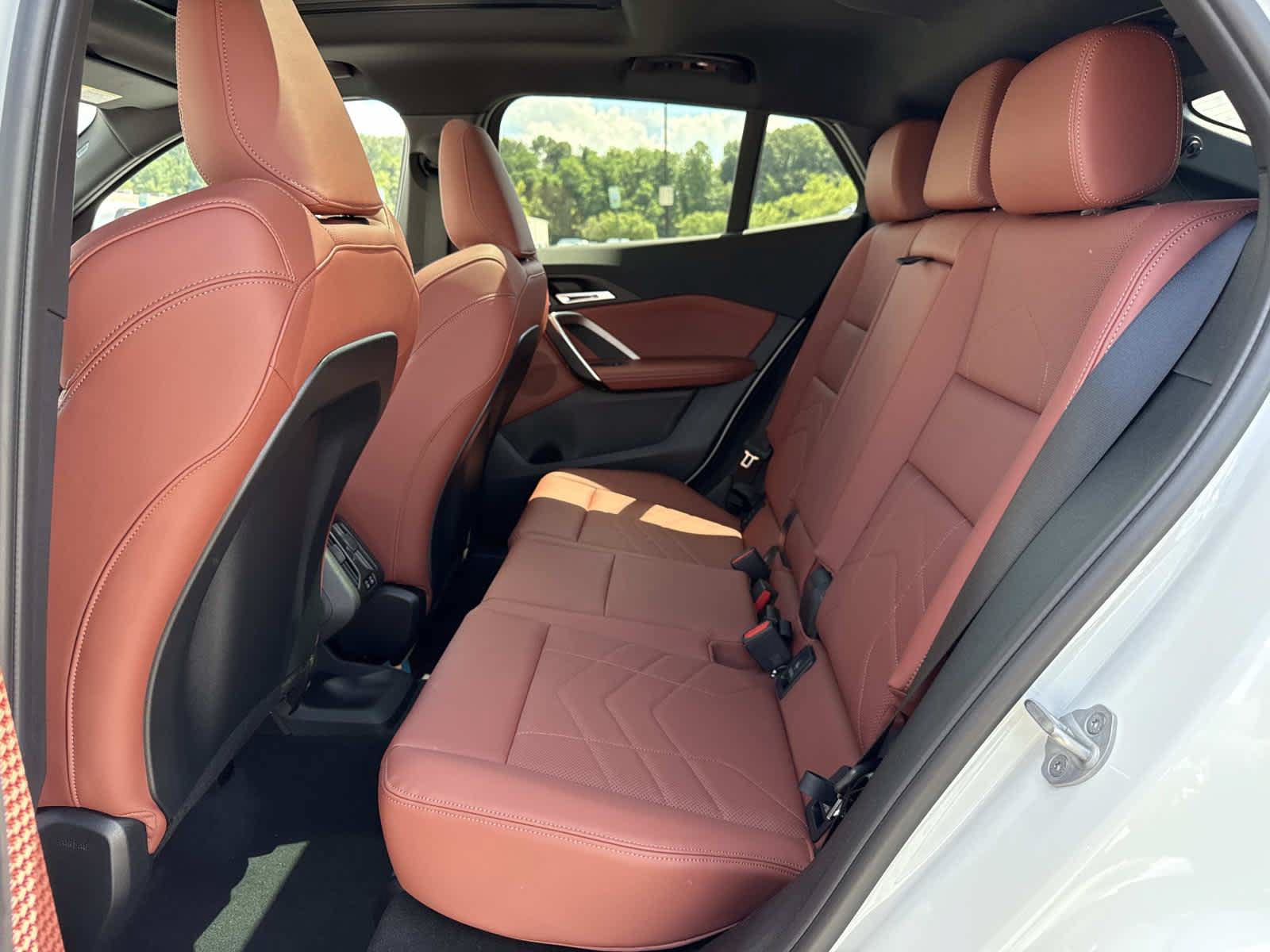 New 2026 BMW X2 xDrive28i w/ Technology Package AWD/4WD image 15