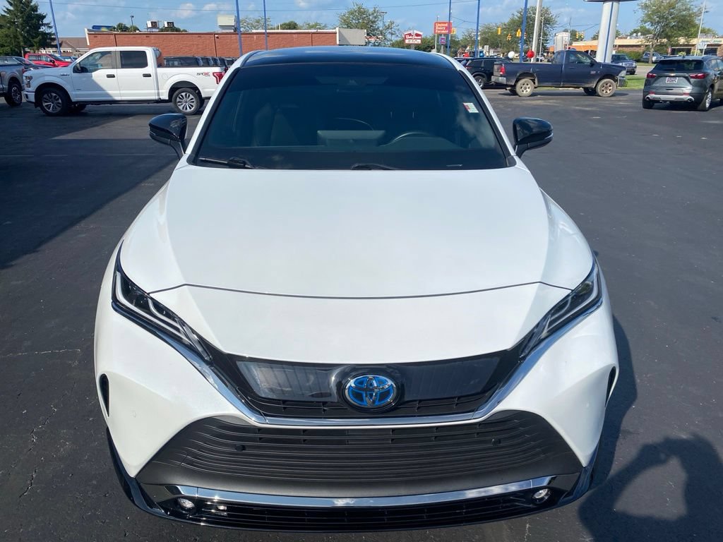 Used 2024 Toyota Venza Nightshade AWD/4WD image 9