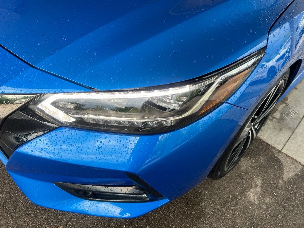 Used 2020 Nissan Sentra SR w/ Premium Package FWD image 27