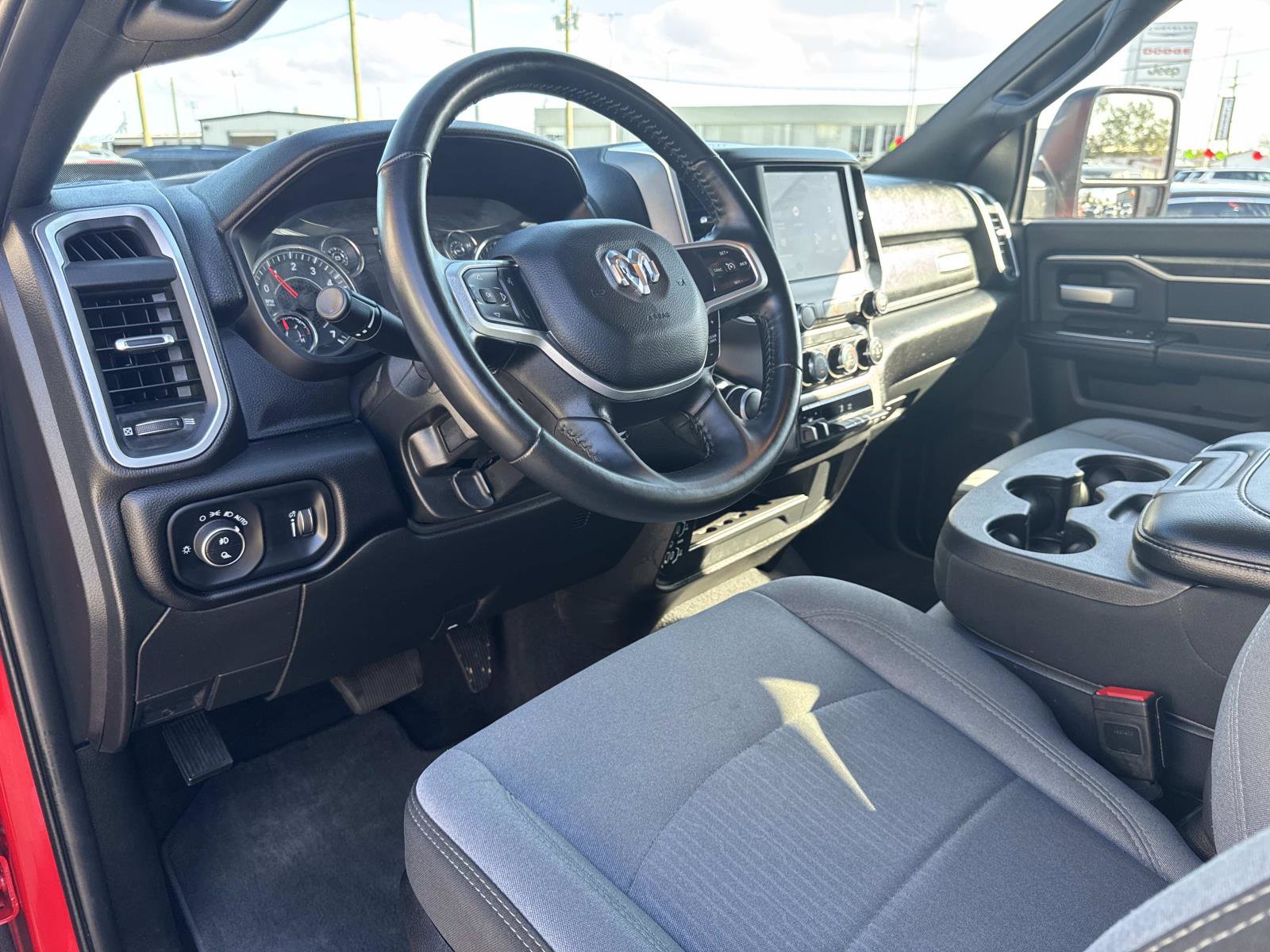 Used 2024 RAM 2500 Big Horn w/ Bed Utility Group image 17