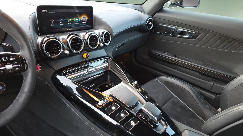 Used 2020 Mercedes-Benz AMG GT R image 29