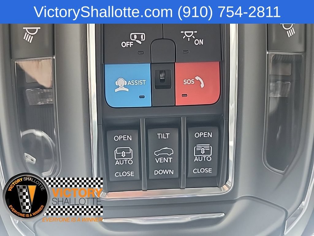 Certified 2025 Jeep Grand Cherokee Limited w/ Luxury Tech Group II AWD/4WD image 36
