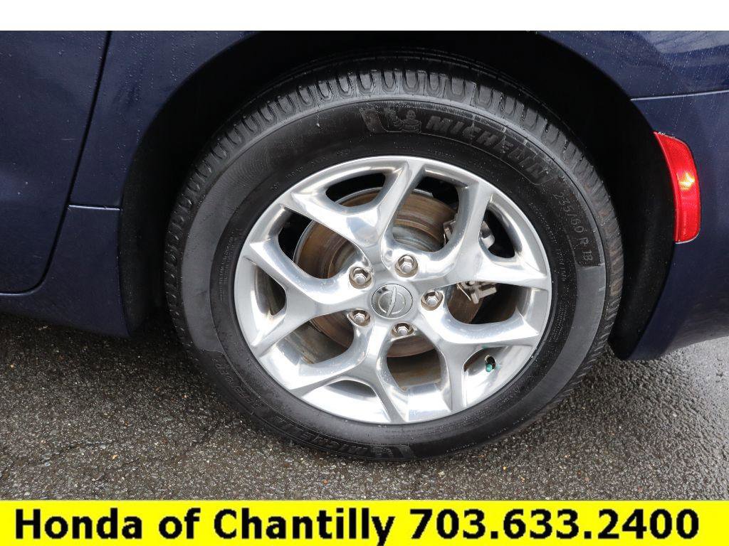 Used 2019 Chrysler Pacifica Limited w/ Advanced Safetytec Group image 28