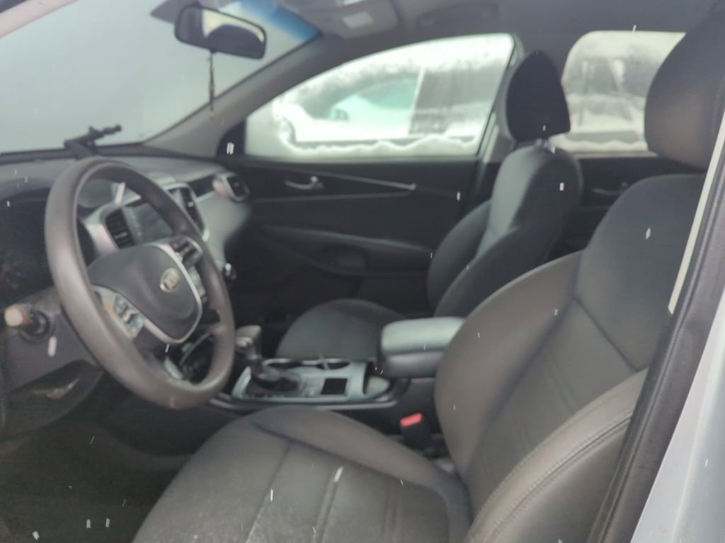Used 2020 Kia Sorento LX image 7