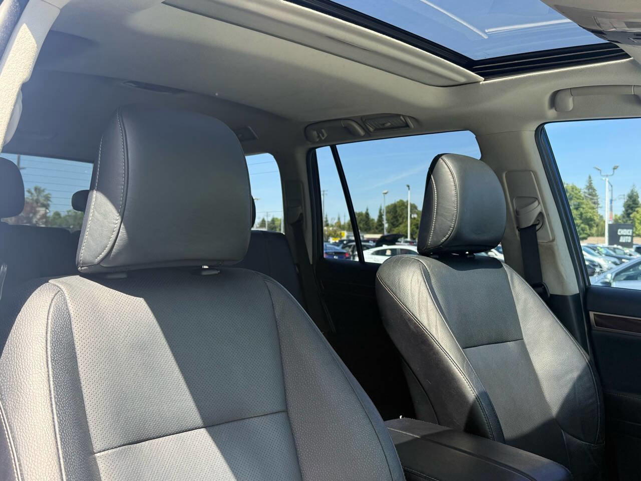 Used 2017 Lexus GX 460 image 21