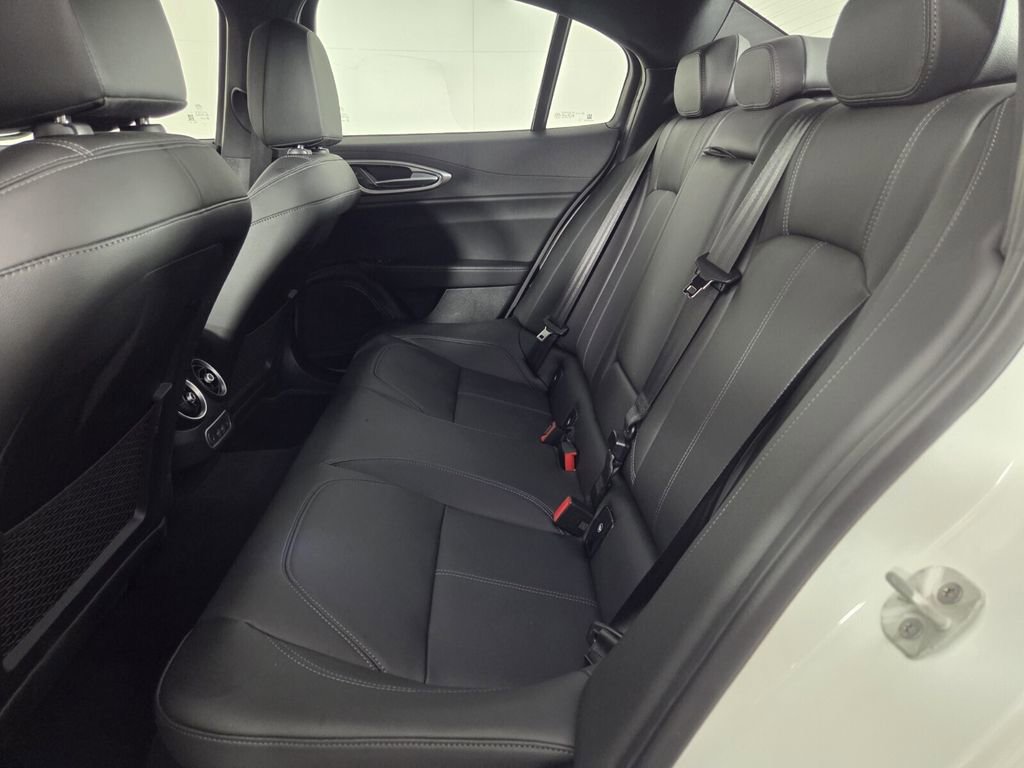 Used 2024 Alfa Romeo Giulia Ti w/ Active Assist Plus Package image 23