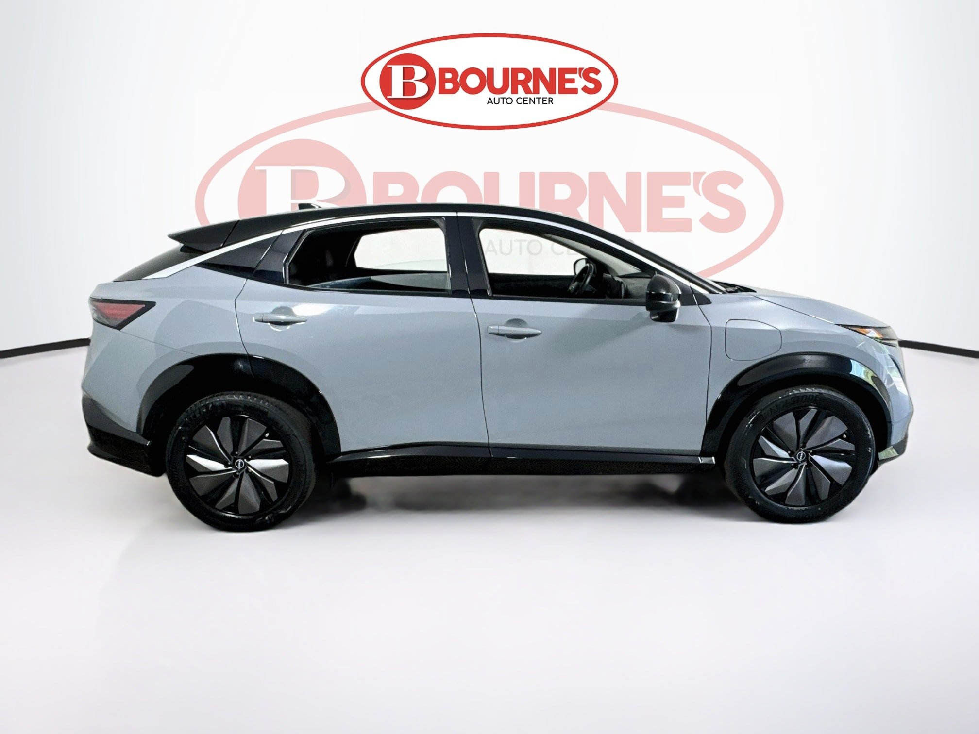 Used 2023 Nissan Ariya FWD image 10