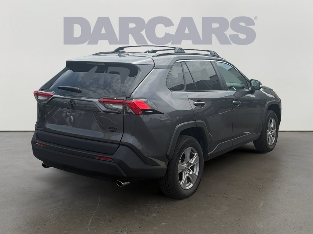 Used 2025 Toyota RAV4 XLE AWD/4WD image 7