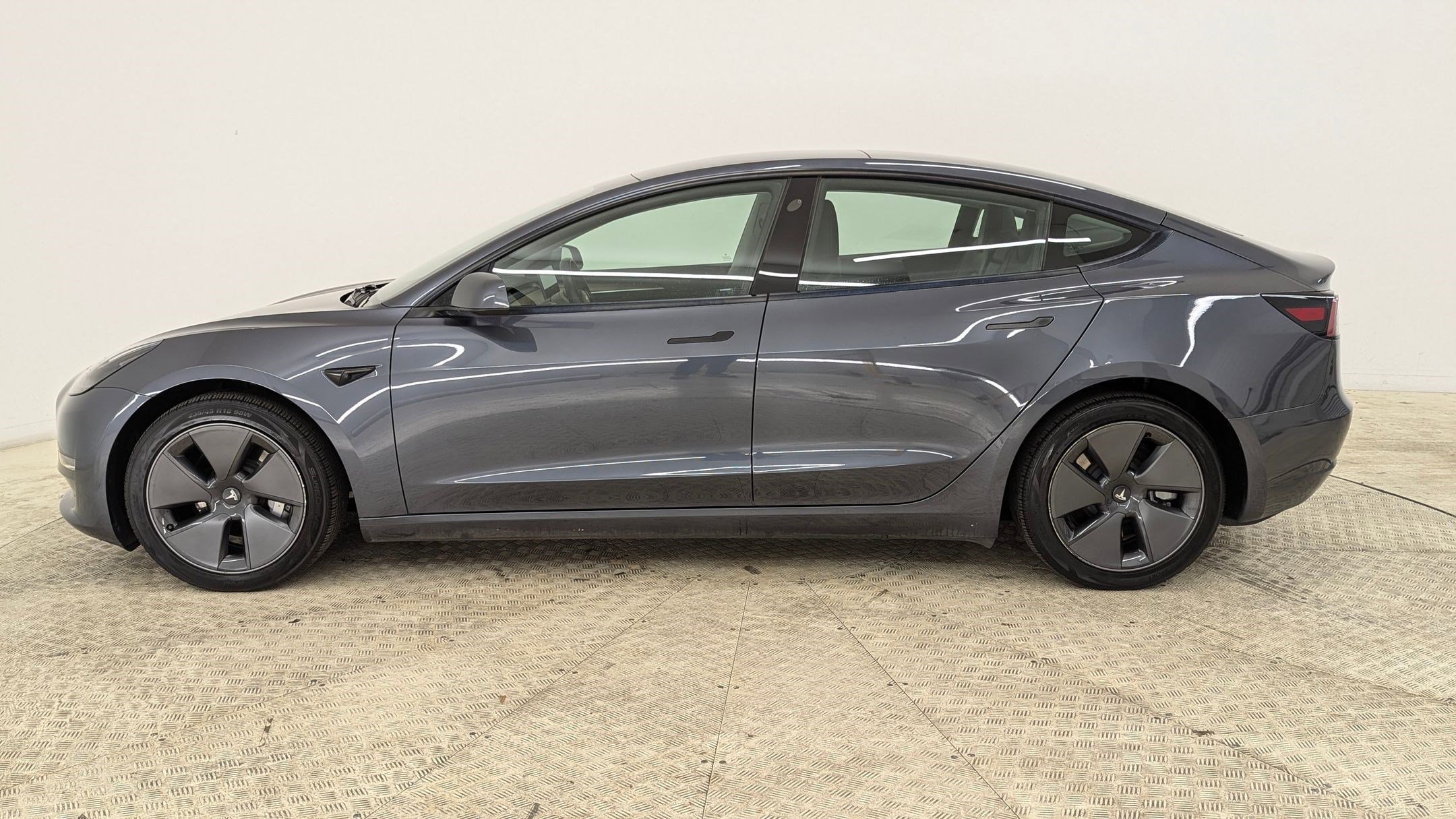 Used 2023 Tesla Model 3 Standard Range video 2