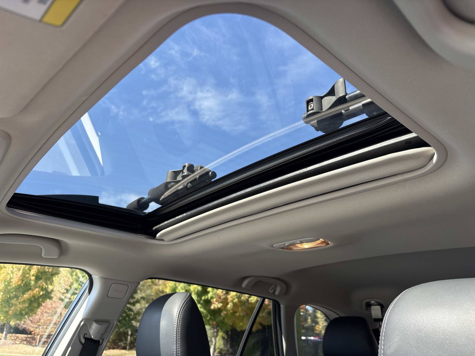 Used 2018 Subaru Outback 2.5i Limited AWD/4WD image 18
