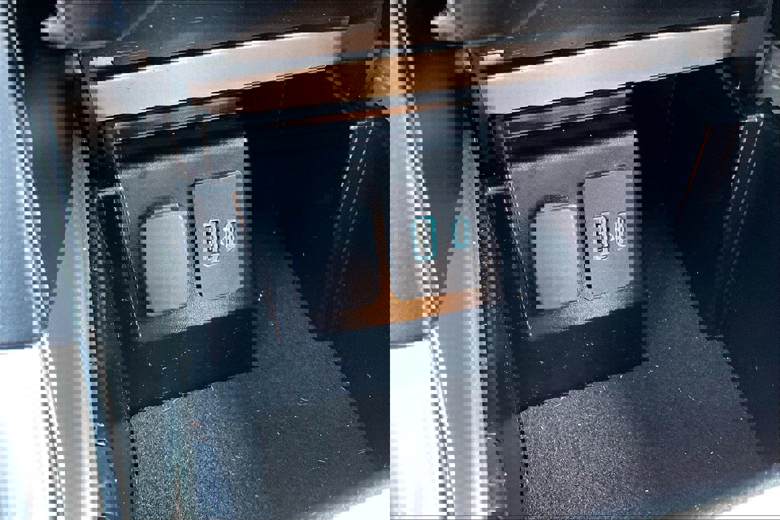 Used 2021 Ford Explorer Limited w/ Hybrid Equipment Group 310A image 34